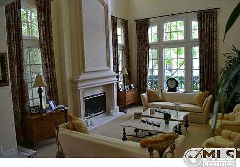 5th image of 3747 Winford Dr