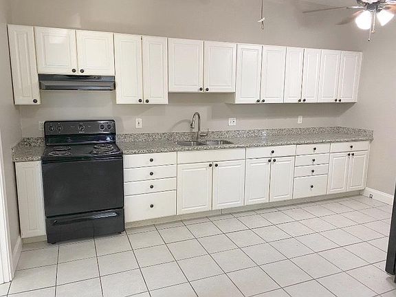 3rd image of 812 N Dorgenois St