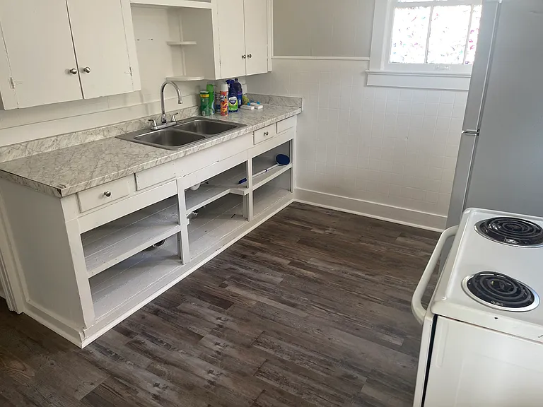 304 Reagan St — Photo 22