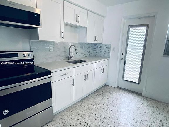 4th image of 9050 NE 8th Ave #11