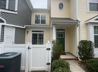 909 Promenade Ln, Williamsburg, VA 23185