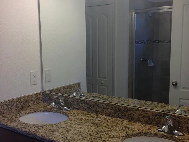 10720 Inside Loop — Photo 8