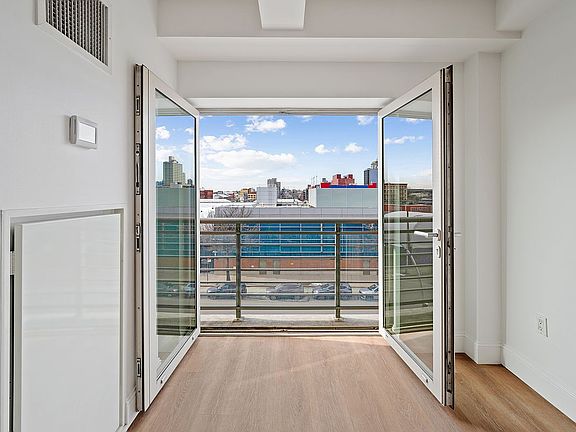 3rd image of 302 2nd St APT 4B