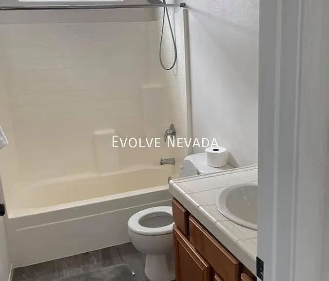 3242 Bentgrass Dr — Photo 6