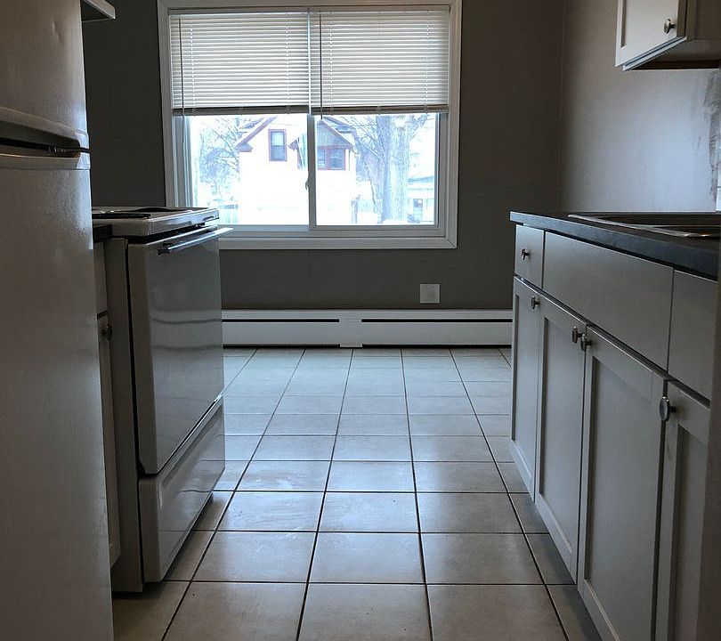 1st image of 3521 12th Ave S APT 6