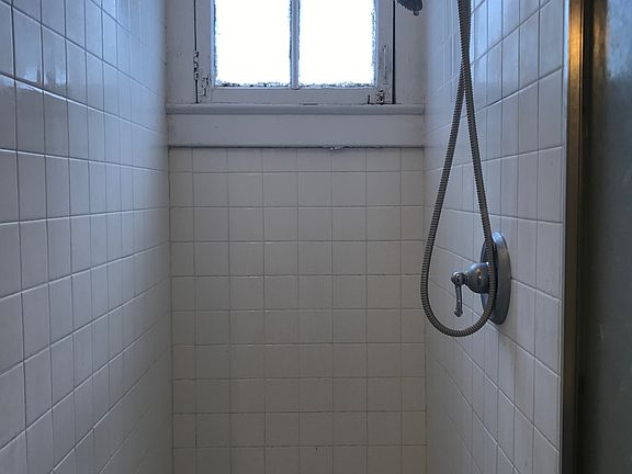 4th image of 4008 Prytania St #B