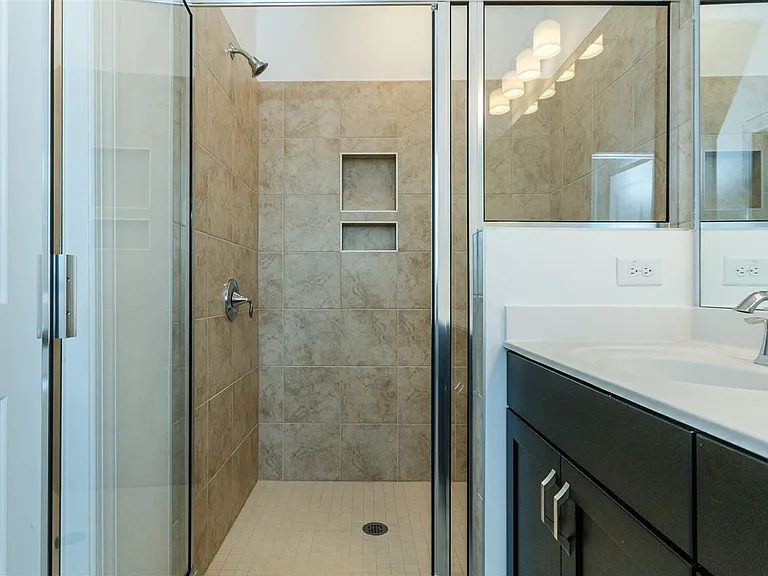306 Clementine Dr — Photo 21