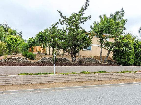 2nd image of 10629 N Almond Ave
