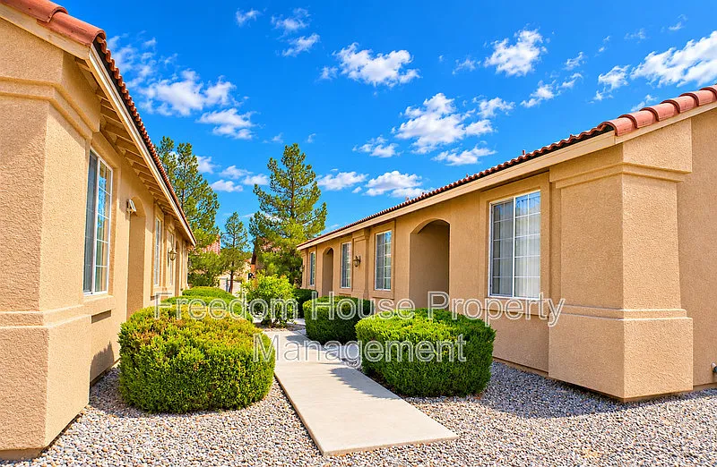 1340 Pocahontas Ave #4