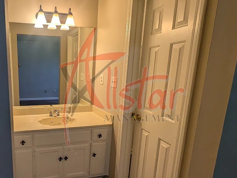 2922 Waverly Dr — Photo 11