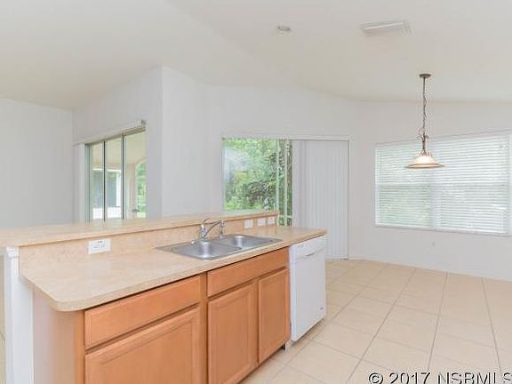 4th image of 592 Coral Trace Blvd