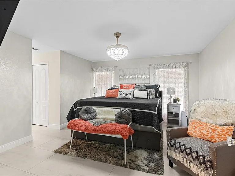 8207 Westmont Terrace Dr — Photo 16