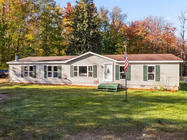 6756 Old 27 Hwy N, Vanderbilt, MI 49795