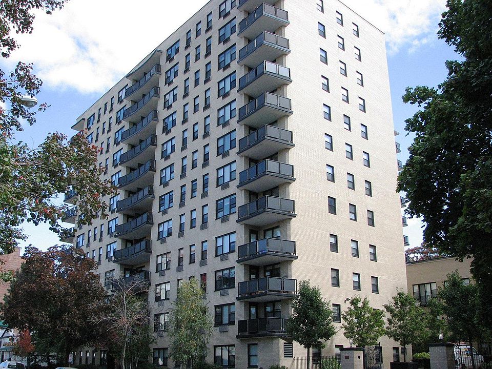 1st image of 100 Hoyt St #2