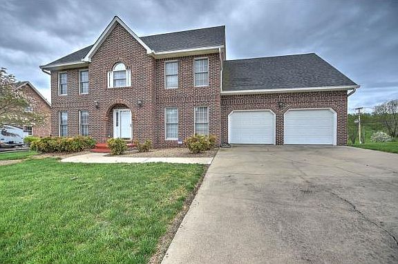 2nd image of 209 Fox Chase Dr
