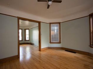 1827 W Cuyler Ave #2, Chicago, IL 60613