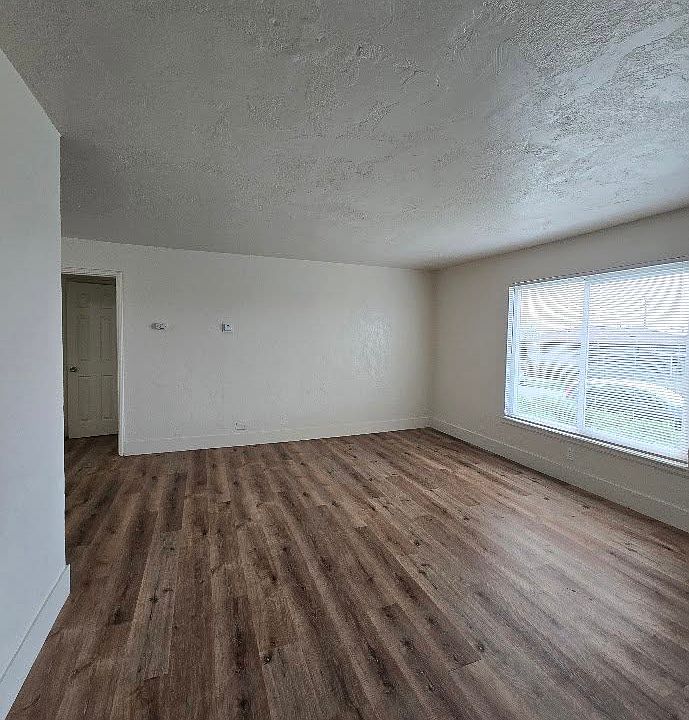 1st image of 1548 N Brooks Ave APT 2