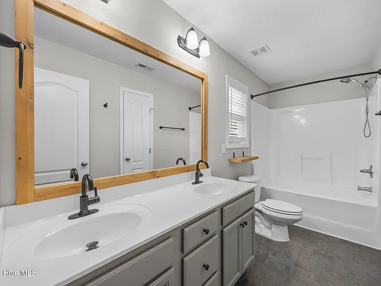 421 Ridgeway Dr — Photo 17