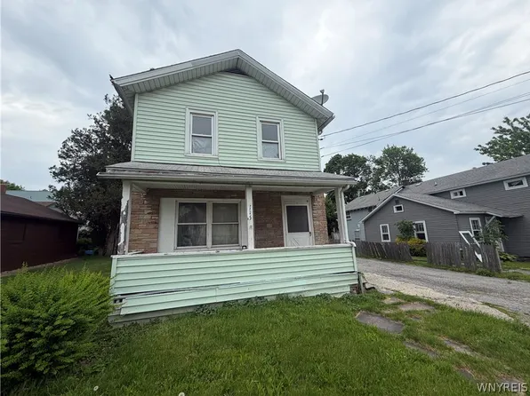 115 Washington St, Lockport, NY 14094