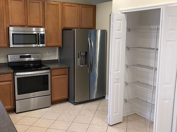 3rd image of 35205 Meadow Reach Dr