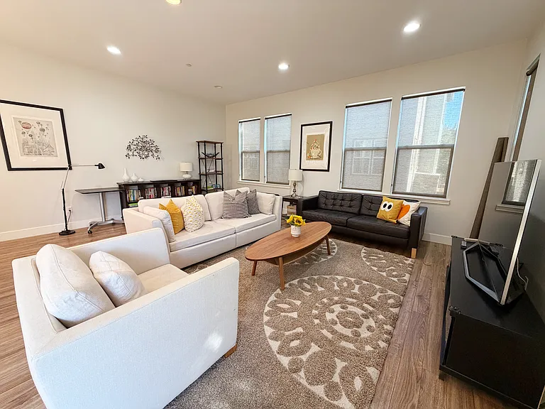2423 Stearman Ln #1 — Photo 3