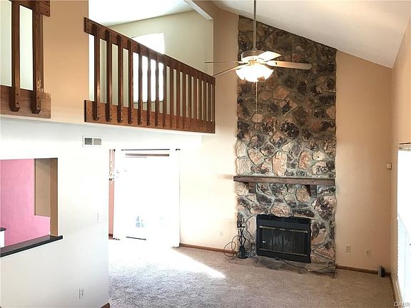 4th image of 2048 Foxknoll Dr