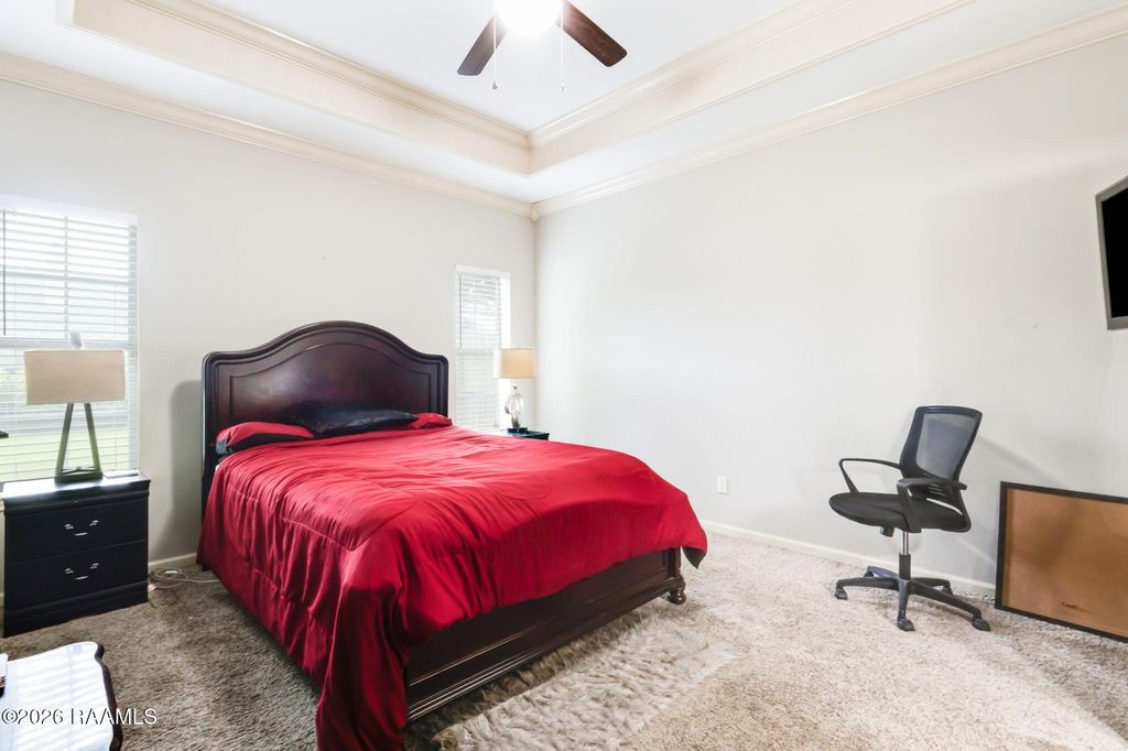102 Doncaster Cir, Youngsville, LA - More