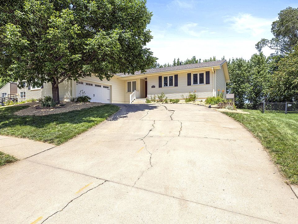 1st image of 1222 Timber Ln