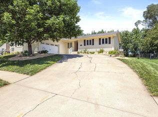 1222 Timber Ln, Glenwood, IA 51534