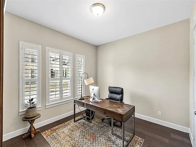 1266 Ocean Breeze Dr — Photo 2