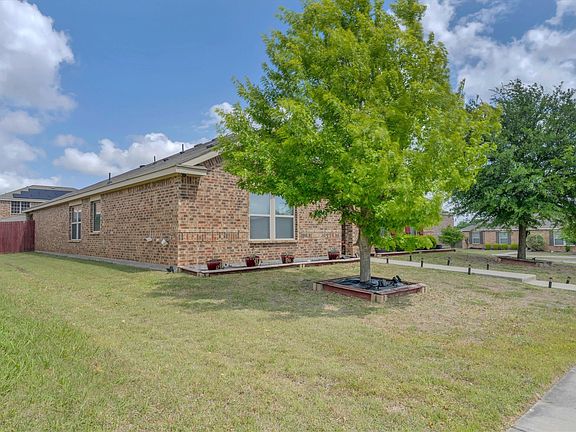 2nd image of 753 Snowy Orchid Ln