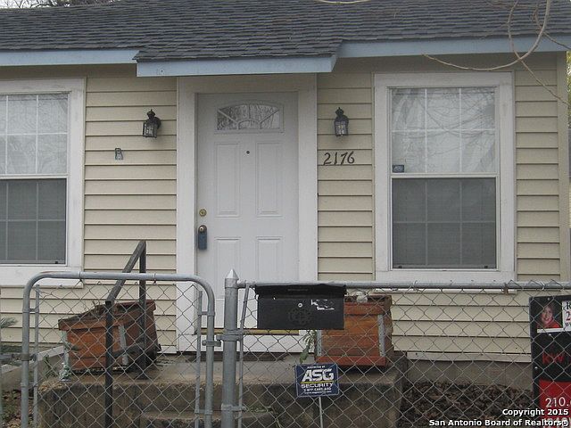 1st image of 2176 W Laurel St
