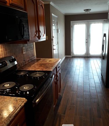 2nd image of 3612 Longcourt Cir
