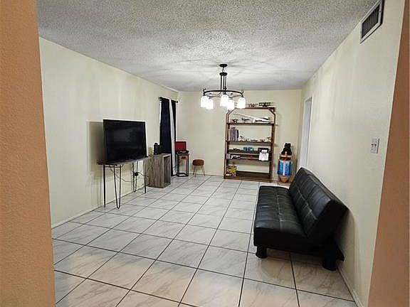 5th image of 3116 S Casa Linda St