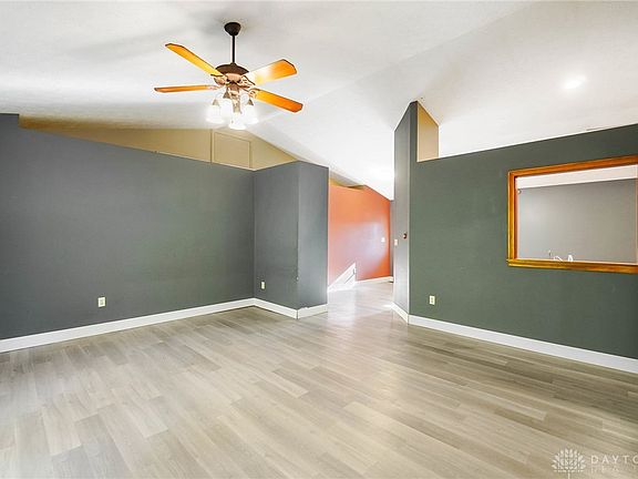 4th image of 4145 Cambridge Trl