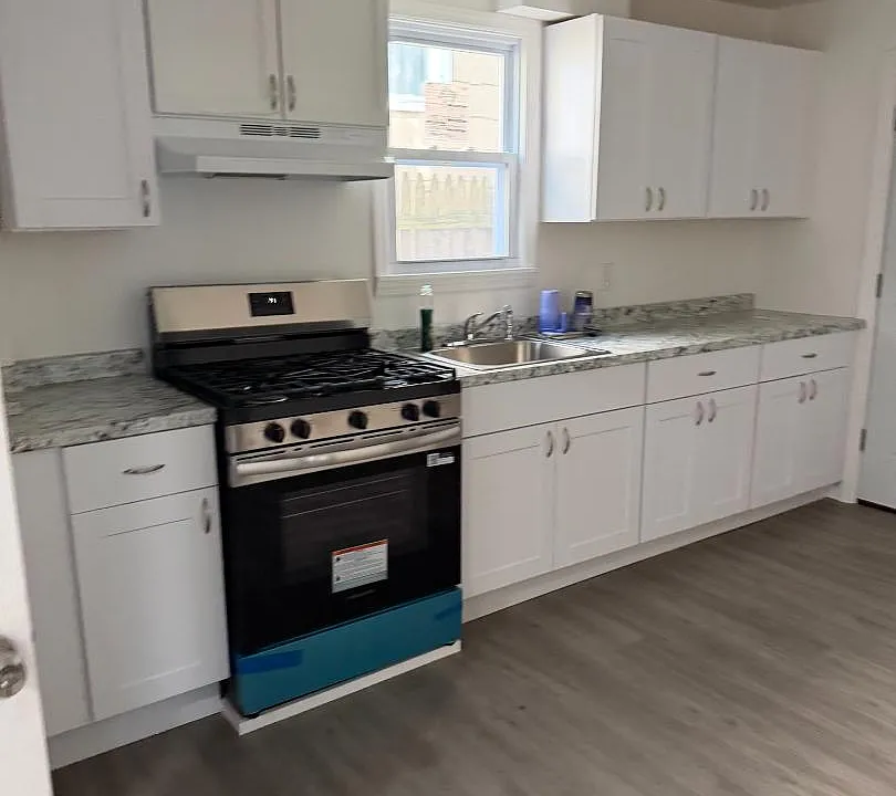 211 Harrison St #1