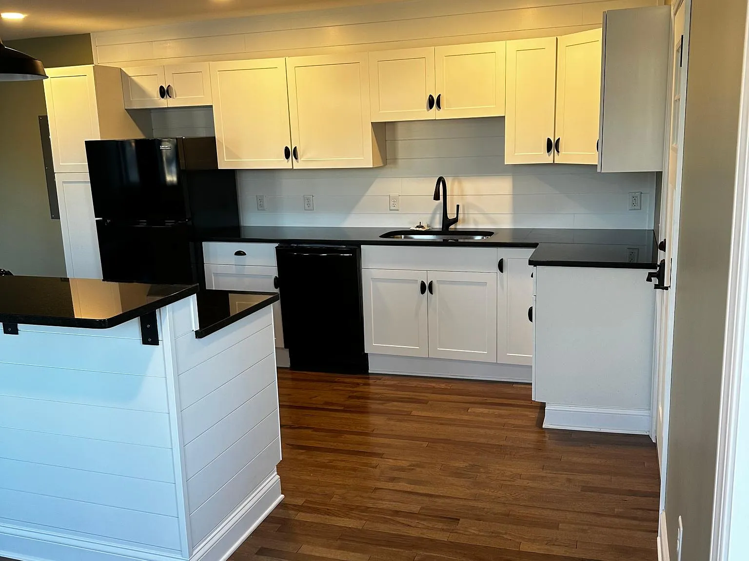 1 bed, 1000 sqft, $1,500 — Photo 2