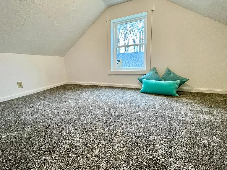 4450 Cynthia Dr — Photo 32