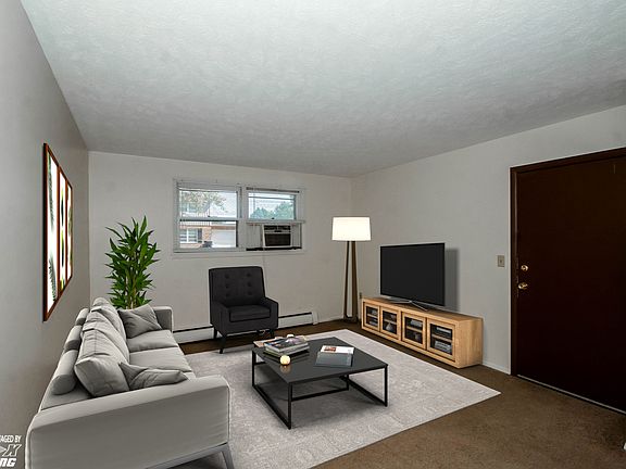 2nd image of 215 Lindell Dr