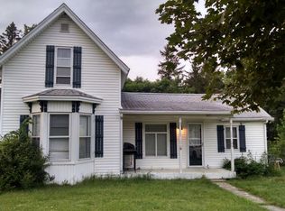 5471 North St, Dryden, MI 48428