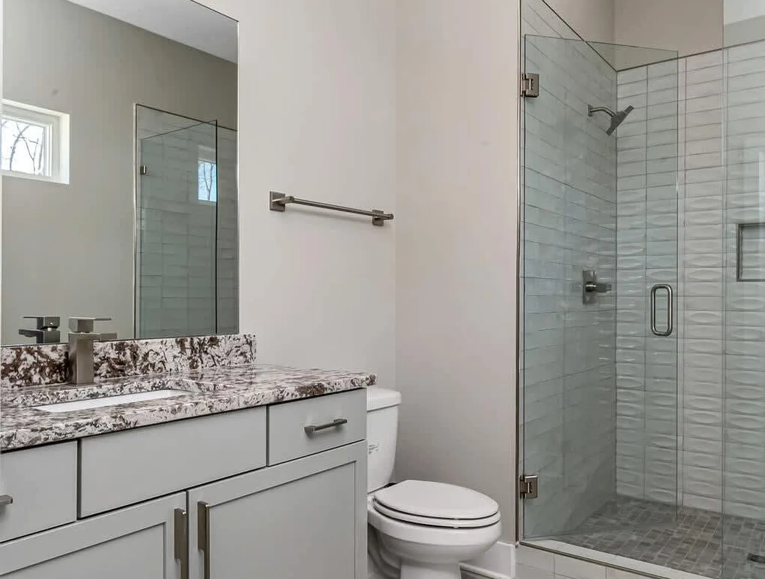 4 bed, 4.0 bath, 2206 sqft, $5,438 — Photo 4