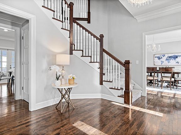 4th image of 5930 Stonebridge Rd