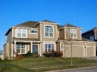 8010 McCormack Dr, Lenexa, KS 66227