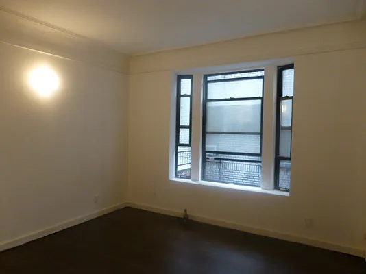 Rented by Bohemia Realty Group | media 13