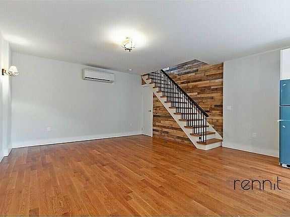 2nd image of 591 Van Buren St #2A