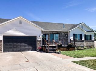 2932 N Midnight Blue Dr, Idaho Falls, ID 83401