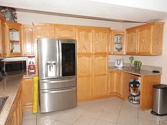 5th image of 13009 Wheeler Ave