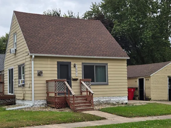 1001 8th St SE, Austin, MN 55912