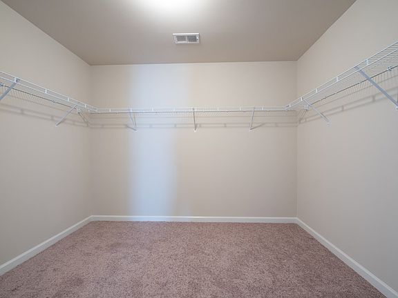 3rd image of 1528 Oglethorpe Drive