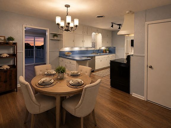 3rd image of 4305 Highland Lake Dr